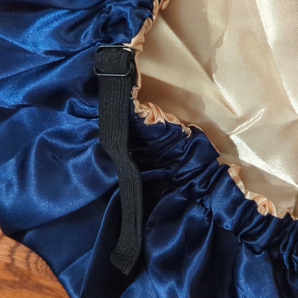 Bonnet Cap Satin Navy Adjustable & Reversible - Picture 3 of 7